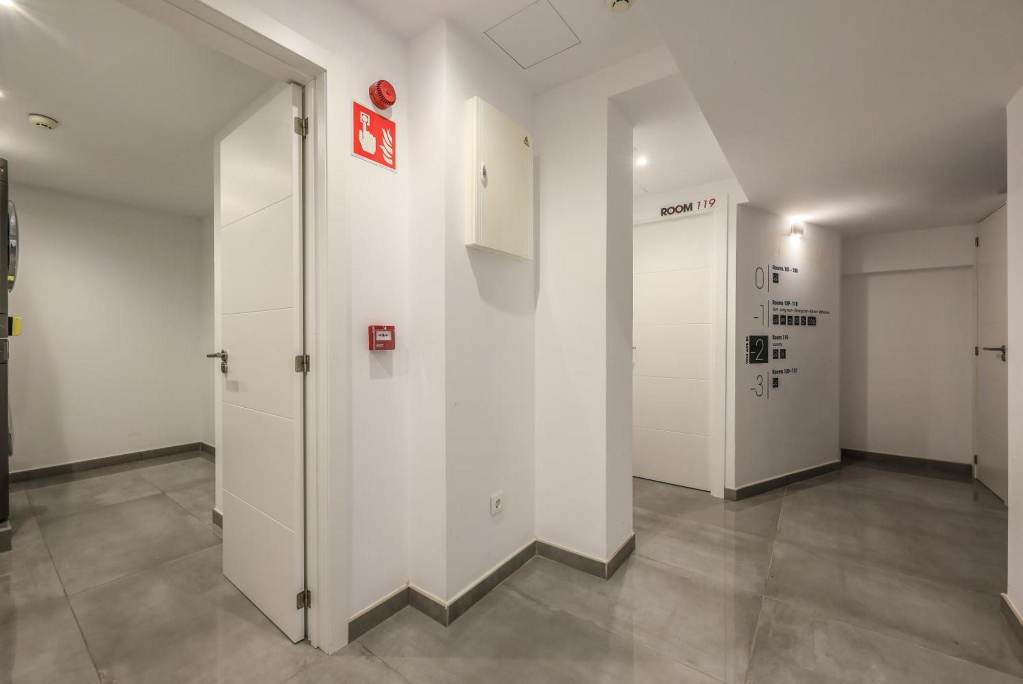 Amazinn Places Blasco De Garay 113 Madrid Exterior photo